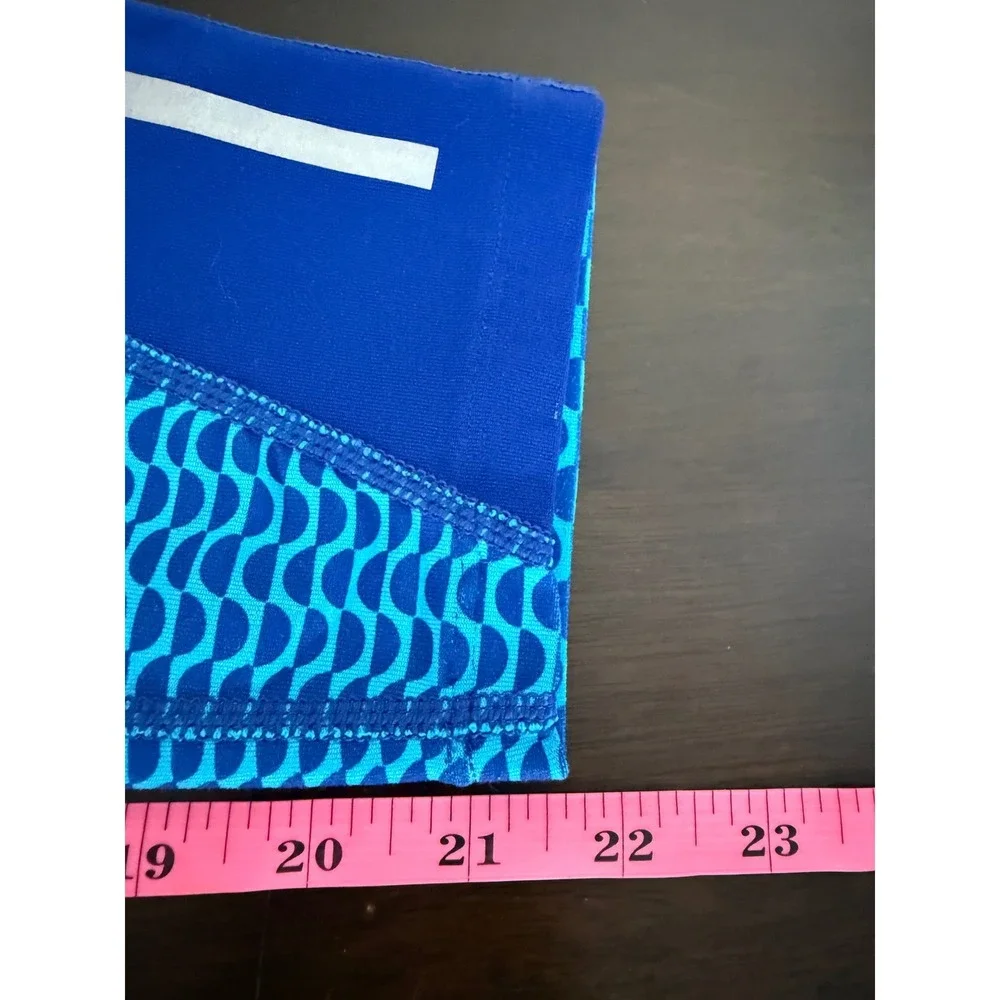Nike Dri-FIT Capri‎ Leggings Women's Small Running  Blue Patterned Athletic